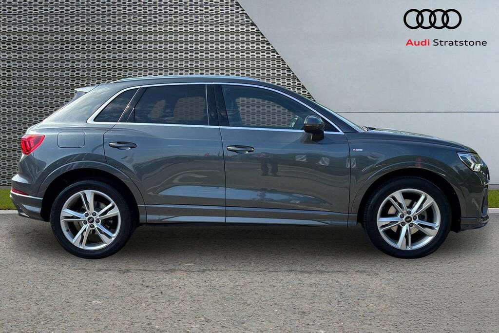 Audi Q3 35 Tfsi S Line S Tronic Leather 2024 BV74FZX Grey #4