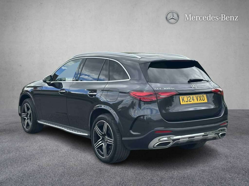Mercedes-Benz GLC Class 300De 4Matic Amg Line Premium 9G-tronic 2024 KJ24VXO Grey #2