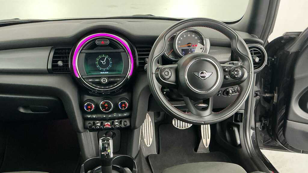 Mini Hatch 1.5 Cooper Sport II 2019 HV69UVM Black #4