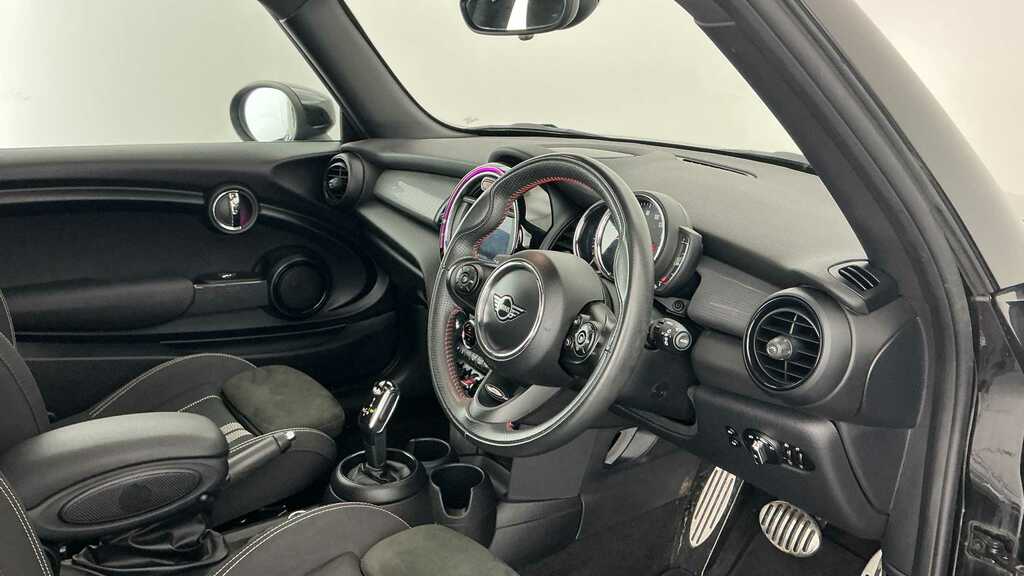 Mini Hatch 1.5 Cooper Sport II 2019 HV69UVM Black #5