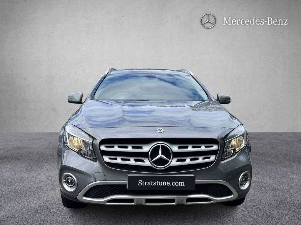 Mercedes-Benz GLA Class 200D Sport 2018 Grey #3