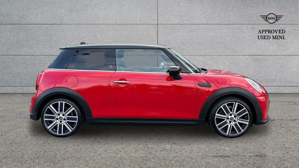 Mini Hatch 1.5 Cooper Exclusive Premium Plus 2023 KR23CDF Red #2