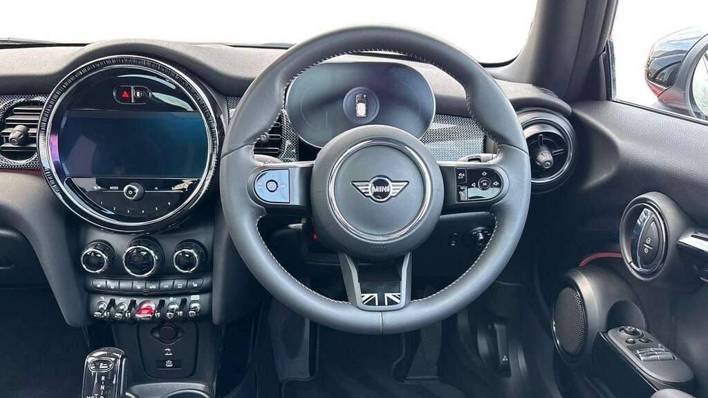 Mini Hatch 1.5 Cooper Exclusive Premium Plus 2023 KR23CDF Red #5