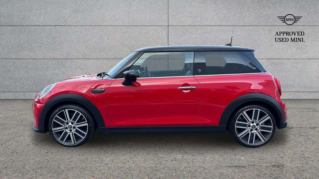 Mini Hatch 1.5 Cooper Exclusive Premium Plus 2023 KR23CDF Red #3