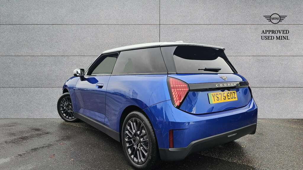 Mini Hatch 160Kw Se Exclusive Level 3 54Kwh 2025 YS75EOZ Blue #2
