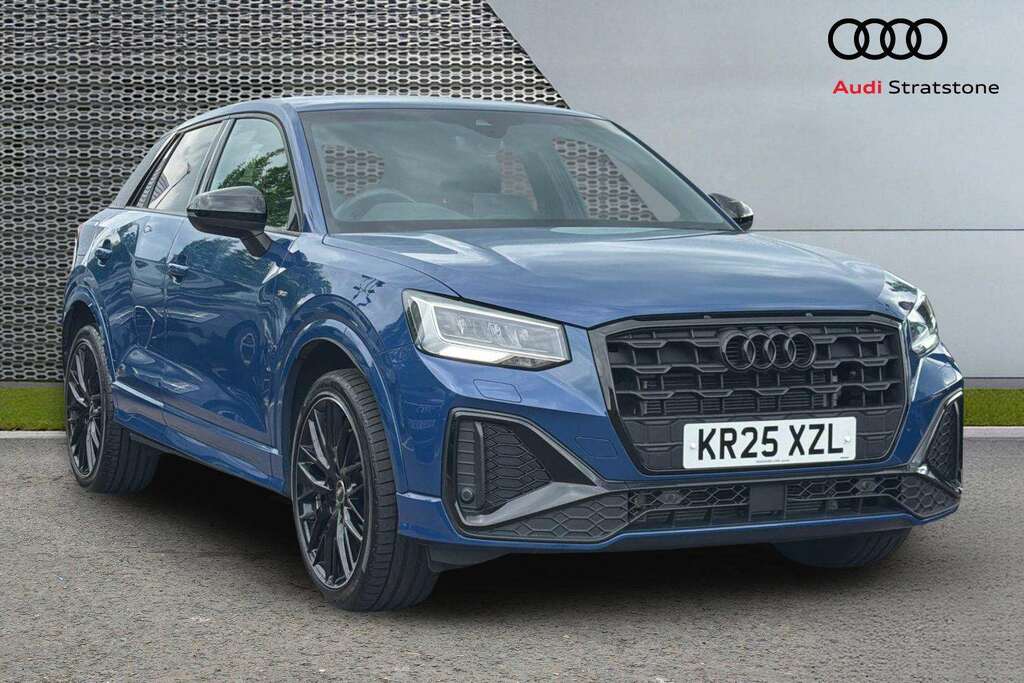 Audi Q2 35 Tfsi Black Edition S Tronic 2025 Blue