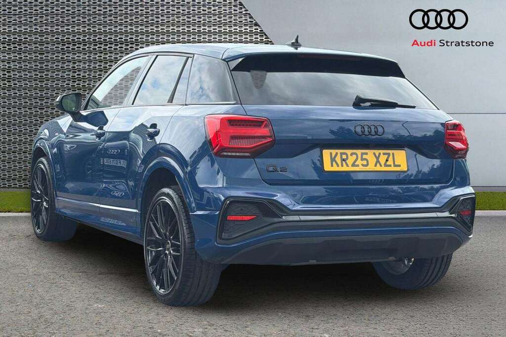 Audi Q2 35 Tfsi Black Edition S Tronic 2025 KR25XZL Blue #3