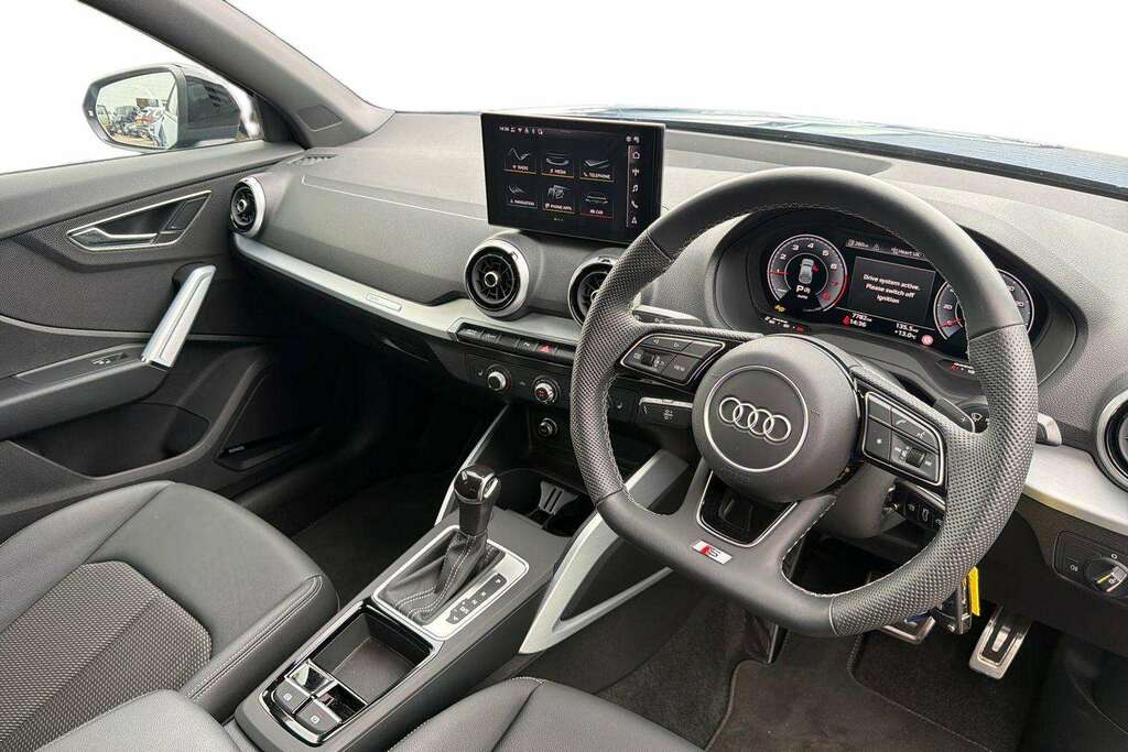Audi Q2 35 Tfsi Black Edition S Tronic 2025 KR25XZL Blue #2