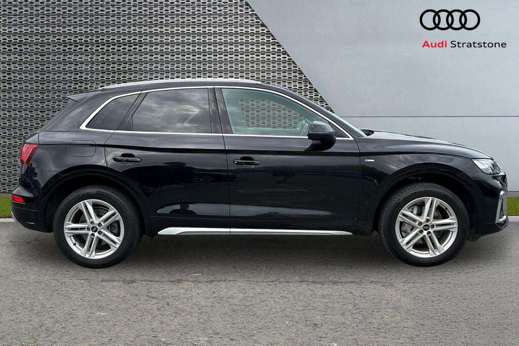 Audi Q5 40 Tdi Quattro S Line S Tronic 2022 MV72ZFF Black #4
