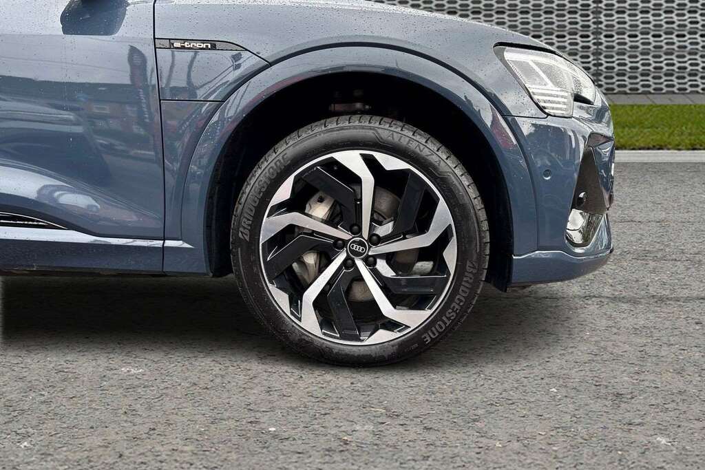 Audi E-tron 300Kw 55 Quattro 95Kwh Black Edition 2023 Blue #5