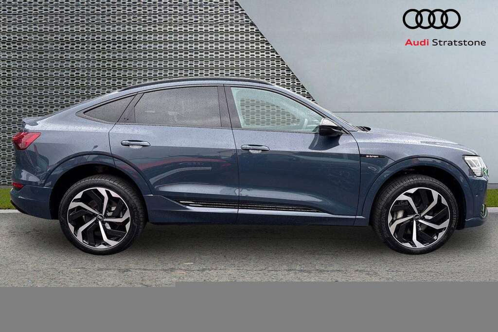 Audi E-tron 300Kw 55 Quattro 95Kwh Black Edition 2023 Blue #4