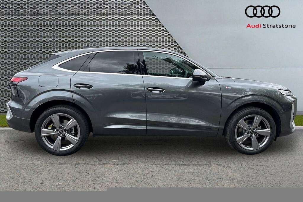 Audi Q3 1.5 Tfsi S Line S Tronic 2026 VK26ZWC Grey #4