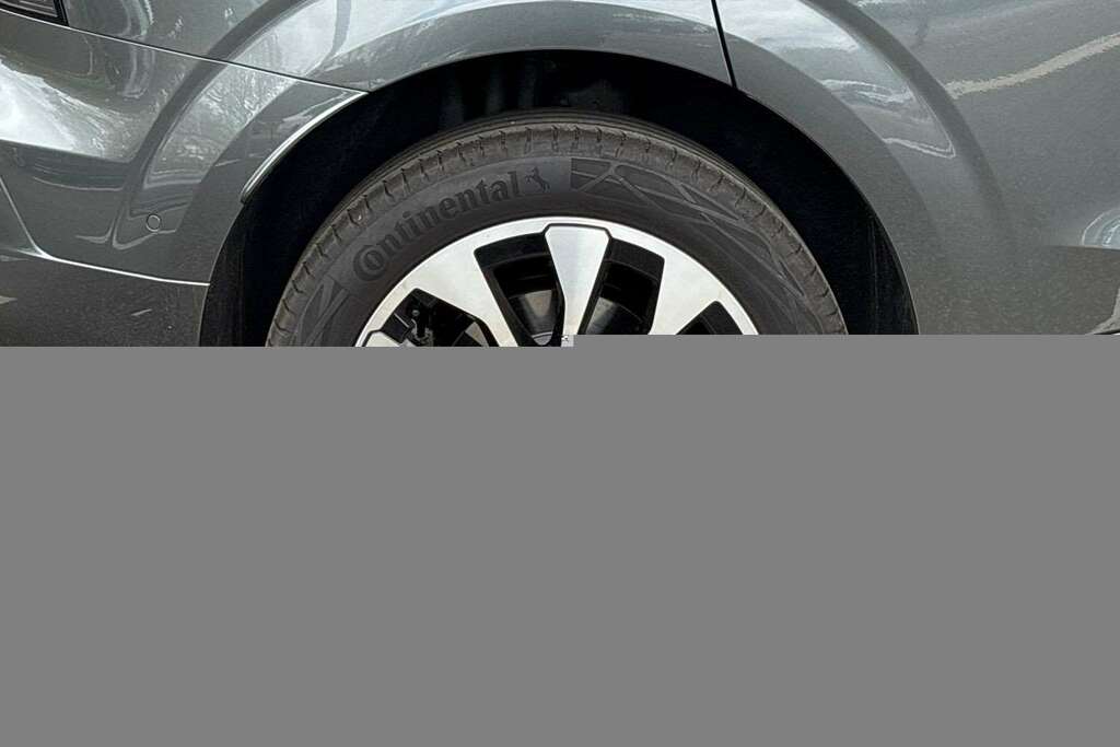 Audi Q3 1.5 Tfsi S Line S Tronic 2026 MH75AOZ Grey #5