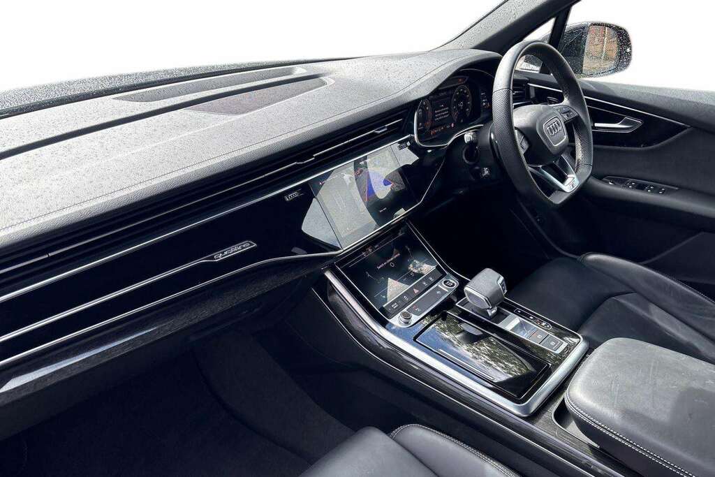 Audi Q7 55 Tfsi Quattro S Line Tiptronic 2024 WM73LCL Black #2