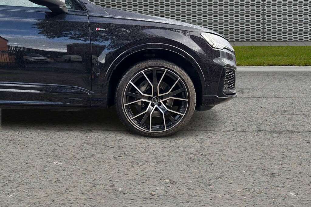 Audi Q7 55 Tfsi Quattro S Line Tiptronic 2024 WM73LCL Black #5