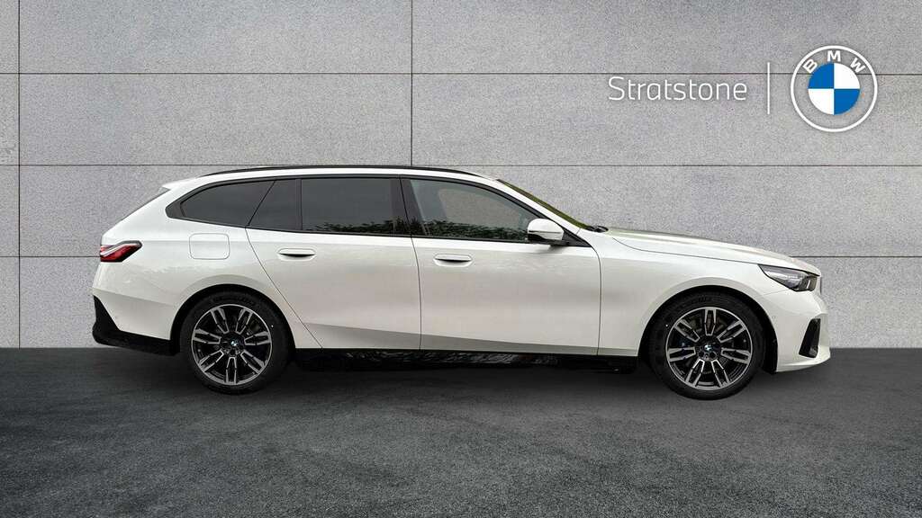 BMW 5 Series 530E M Sport 2026 GF26TGE White #3
