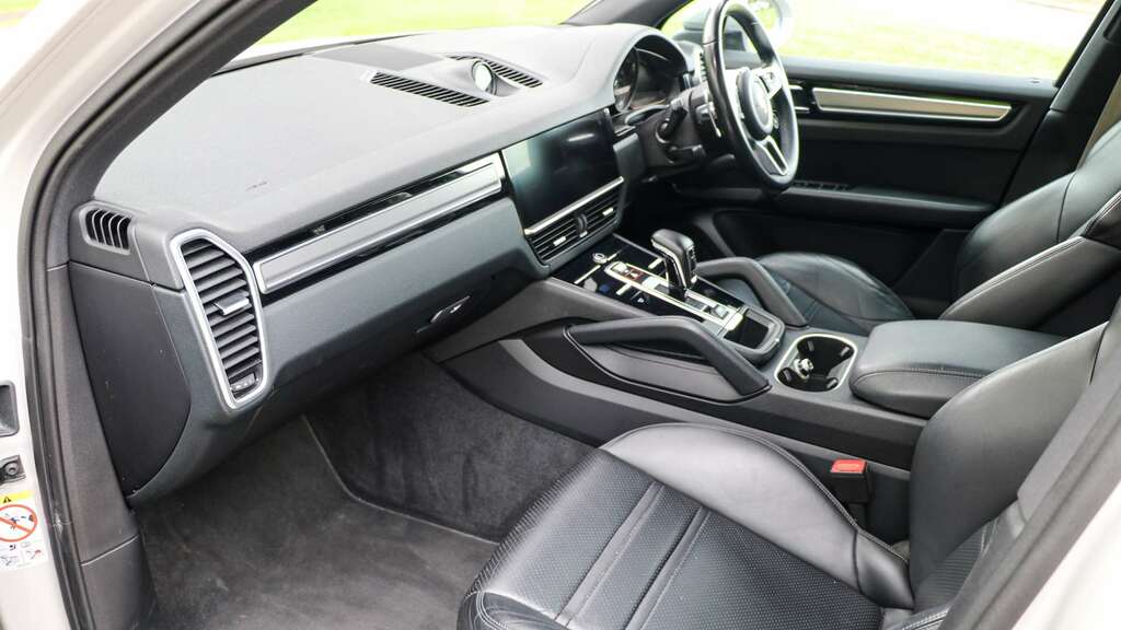Porsche Cayenne V6 Platinum Ed Eh 2022 KE22RGU #4
