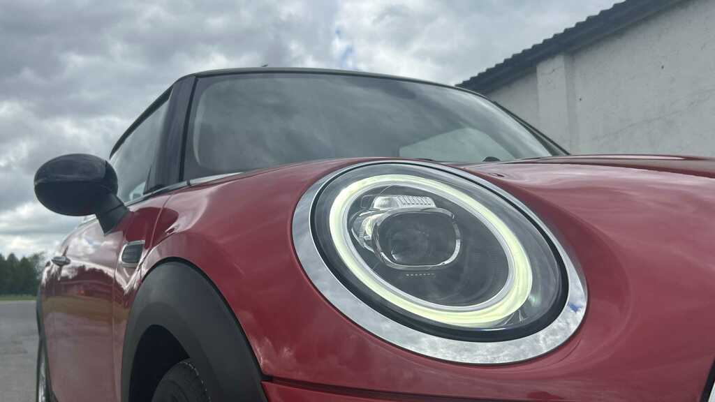 Mini Hatch 1.5 Cooper Classic II Comfortnav Pack YA68PYS Red #3