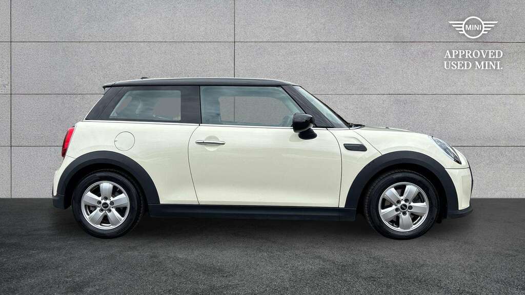 Mini Hatch 1.5 Cooper Classic 2022 AV72JFG White #3