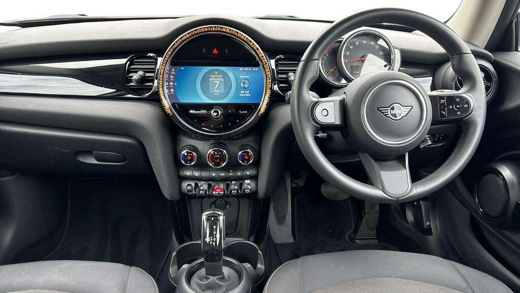 Mini Hatch 1.5 Cooper Classic 2022 AV72JFG White #6