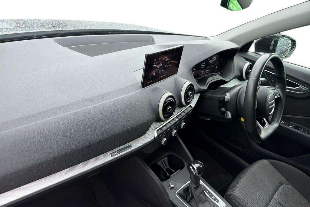 Audi Q2 35 Tfsi Sport S Tronic 2022 KN22UEK Black #2