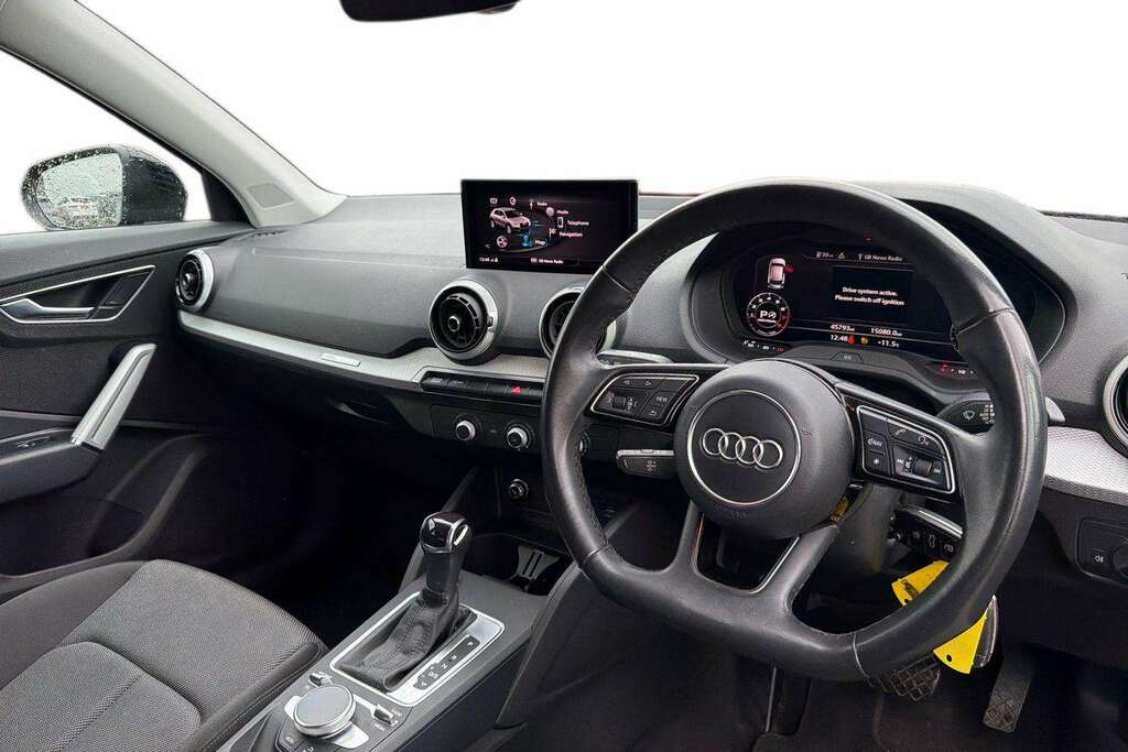 Audi Q2 35 Tfsi Sport S Tronic 2022 KN22UEK Black #6