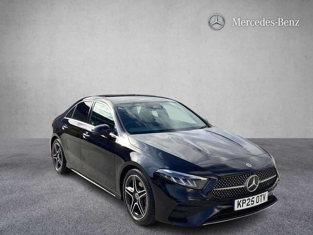 Mercedes-Benz A Class A200 Amg Line Executive 2025 Black