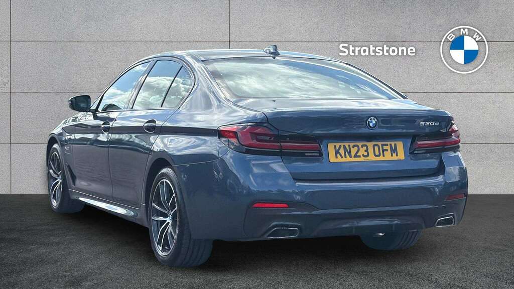 BMW 5 Series 530E M Sport 2023 KN23OFM Blue #2