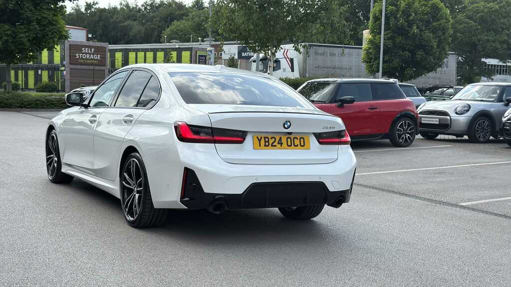 BMW 3 Series 320I M Sport Step 2024 White