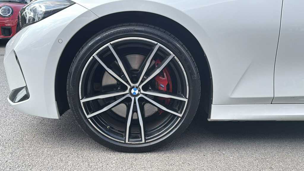 BMW 3 Series 320I M Sport Step 2024 YB24OCO White #5