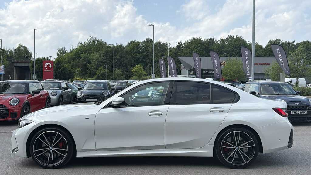 BMW 3 Series 320I M Sport Step 2024 YB24OCO White #4