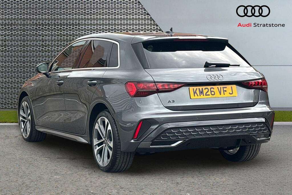 Audi A3 1.5 Tfsi E 204 S Line S Tronic 2026 KM26VFJ Grey #3