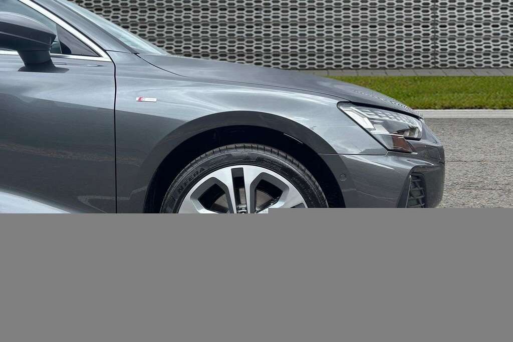 Audi A3 1.5 Tfsi E 204 S Line S Tronic 2026 KM26VFJ Grey #5