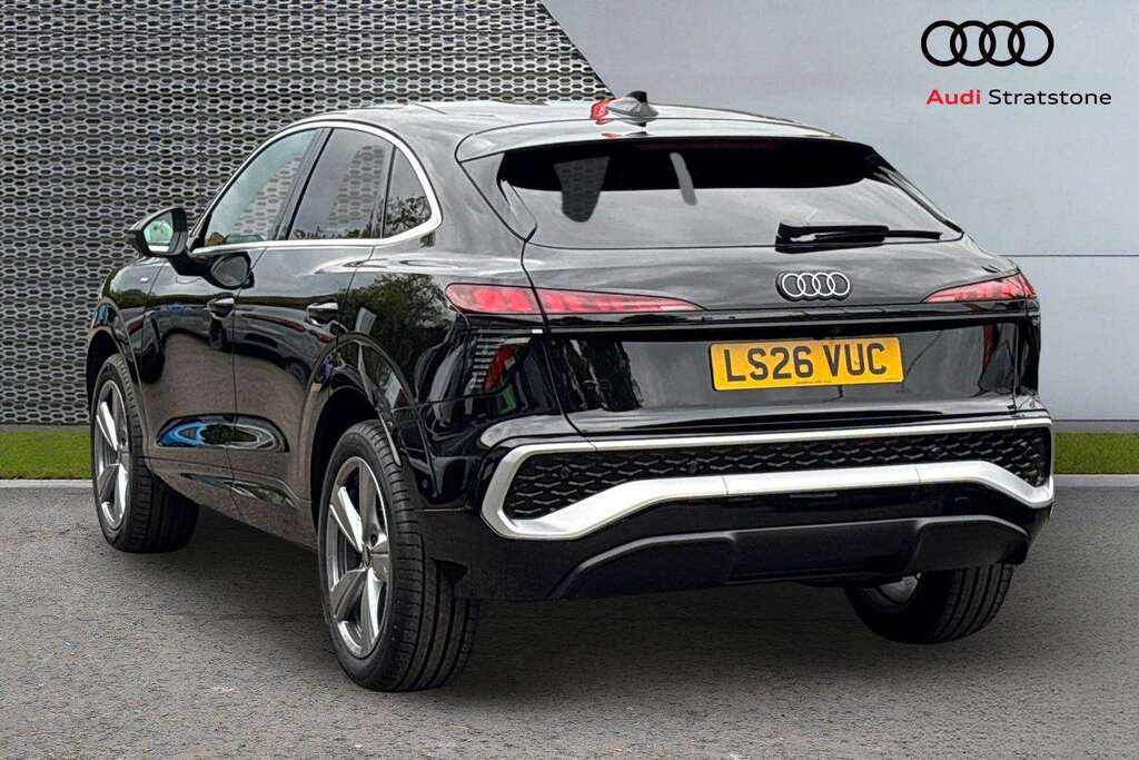 Audi Q3 1.5 Tfsi S Line S Tronic Soundvision Pack 2 LS26VUC Black #3