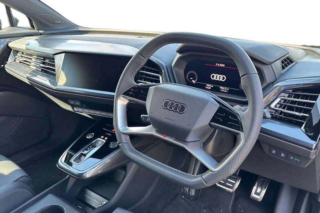 Audi Q4 E Tron 210Kw 45 82Kwh Black Edition 2026 MV26JYD Black #6