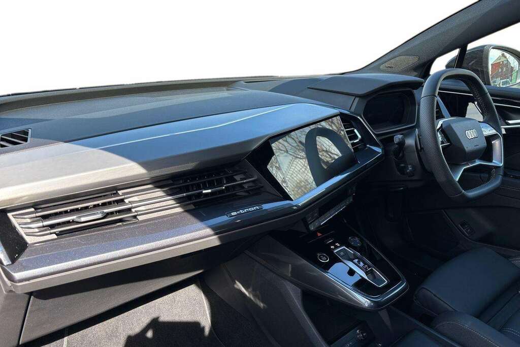 Audi Q4 E Tron 210Kw 45 82Kwh Black Edition 2026 MV26JYD Black #2