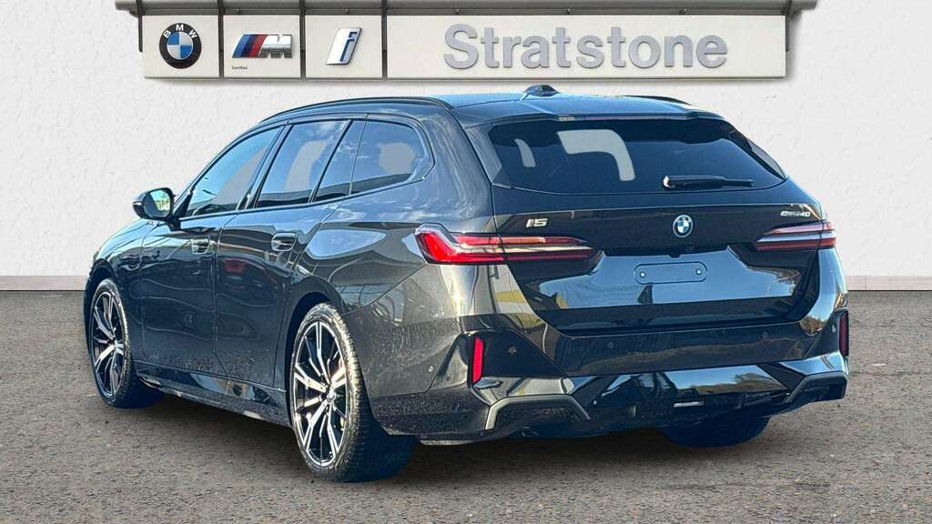 BMW i5 250Kw Edrive40 M Sport Pro 84Kwh 2025 GD75KRK Black #2