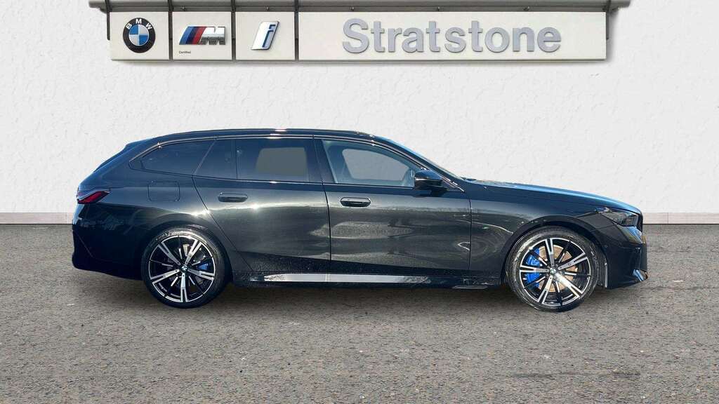 BMW i5 250Kw Edrive40 M Sport Pro 84Kwh 2025 GD75KRK Black #3