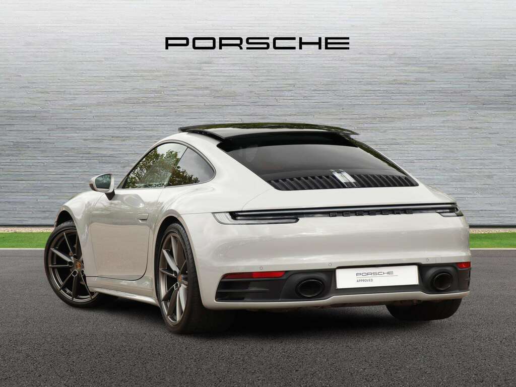 Porsche 911 Carrera 2023 2023 YH73AMA #4