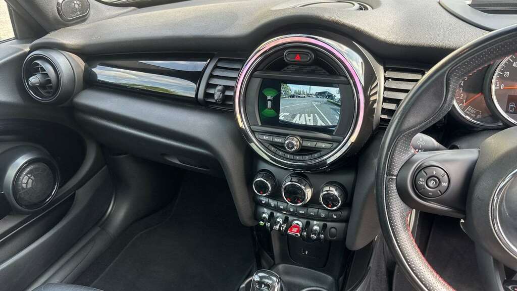 Mini Hatch 1.5 Cooper Sport II 2019 GK69ZNL Black #6