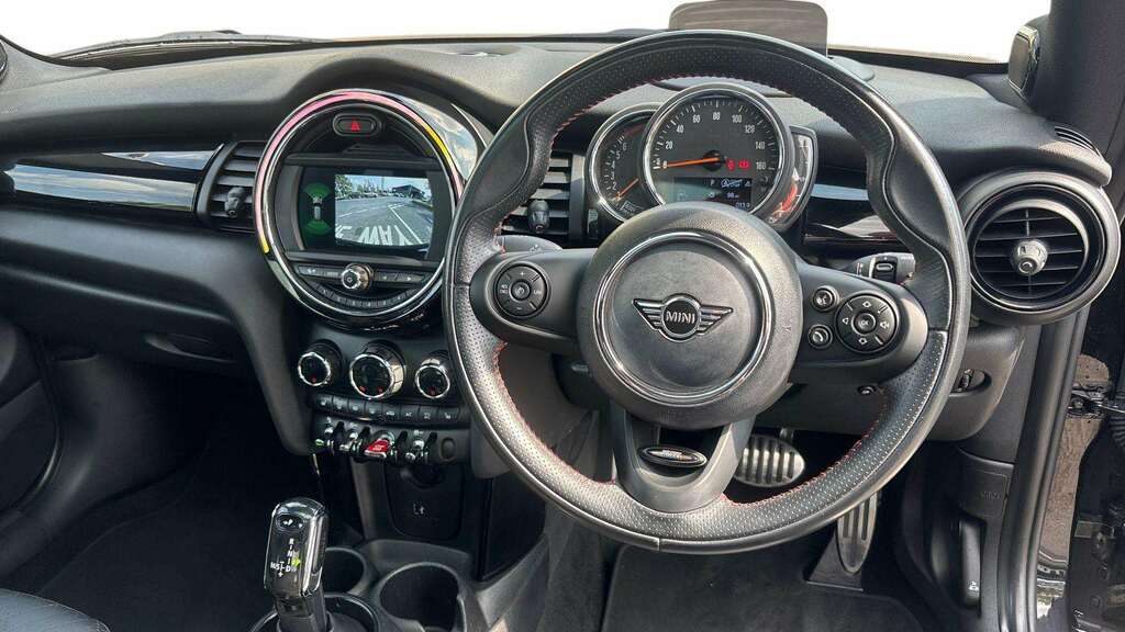 Mini Hatch 1.5 Cooper Sport II 2019 GK69ZNL Black #4
