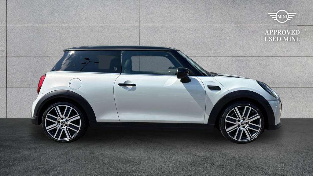 Mini Hatch 1.5 Cooper Exclusive 2022 KR22MYG Silver #3