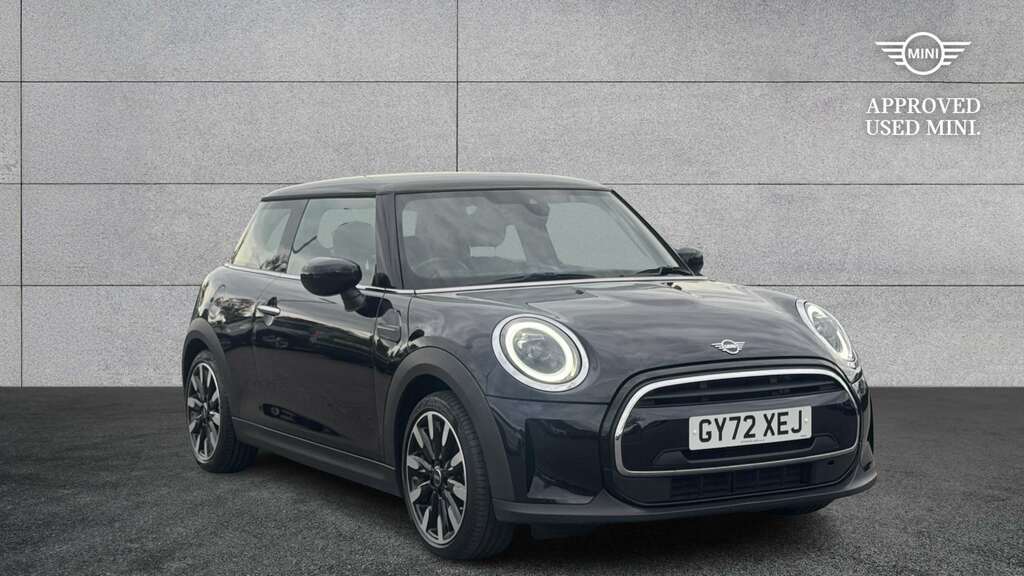 Mini Hatch 1.5 Cooper Exclusive 2022 GY72XEJ Black #2