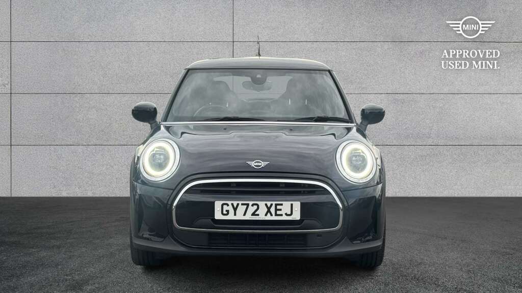 Mini Hatch 1.5 Cooper Exclusive 2022 GY72XEJ Black #3