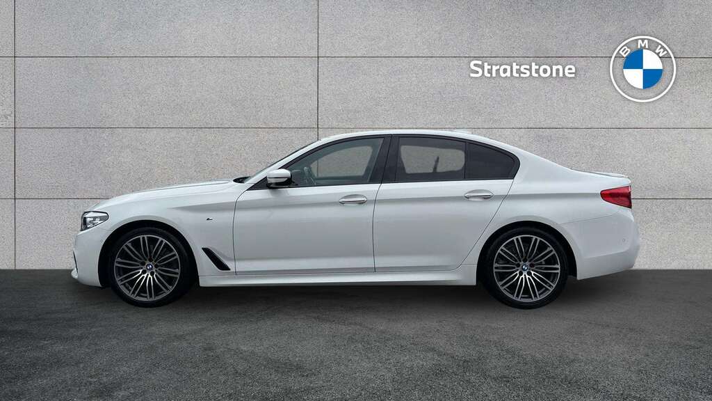 BMW 5 Series 520D M Sport 2019 SD19XXL White #4