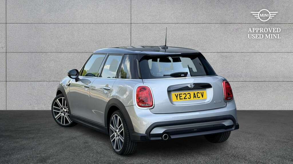 Mini Hatch 1.5 Cooper Exclusive Premium 2023 YE23ACV Silver #2