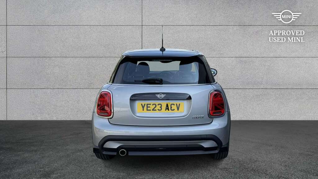 Mini Hatch 1.5 Cooper Exclusive Premium 2023 YE23ACV Silver #5