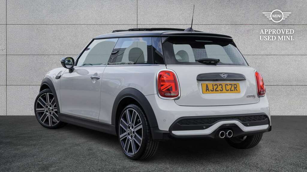 Mini Hatch 2.0 Cooper S Exclusive Premium Plus 2023 AJ23CZR White #2