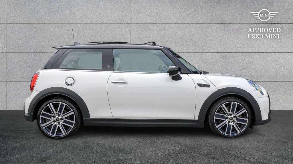 Mini Hatch 2.0 Cooper S Exclusive Premium Plus 2023 AJ23CZR White #3
