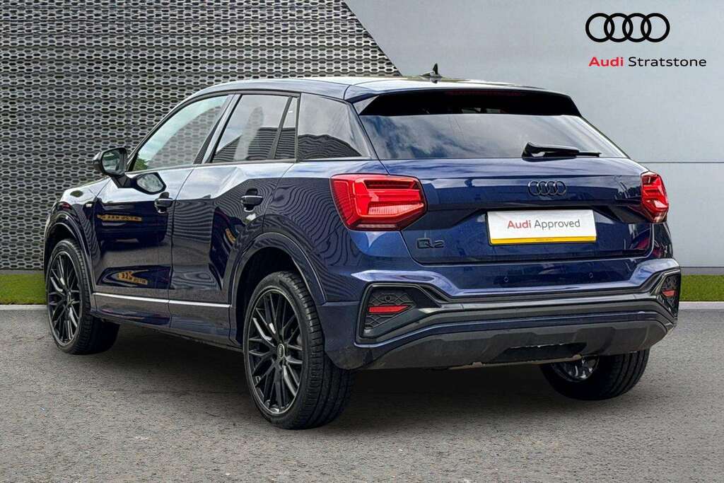 Audi Q2 35 Tfsi Black Edition 2023 BT23NYZ Blue #3